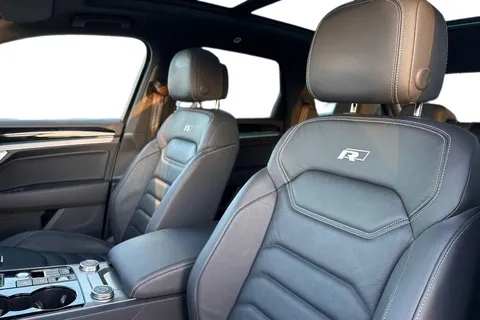 VU70AXD Volkswagen Touareg 3.0 V6 TDI 4Motion Black Edition 5dr Tip Auto Thumbnail #10