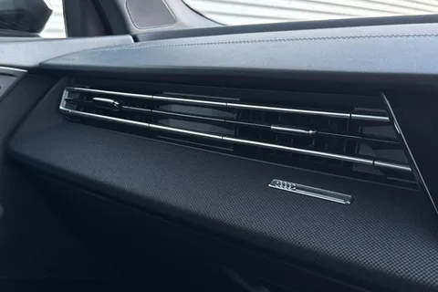 LR75ECC Audi A3 Black Edition TFSI e  204 PS S tronic Thumbnail #55