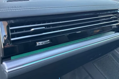 VU70AXD Volkswagen Touareg 3.0 V6 TDI 4Motion Black Edition 5dr Tip Auto Thumbnail #34