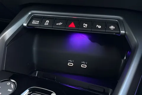 LR75ECC Audi A3 Black Edition TFSI e  204 PS S tronic Thumbnail #60