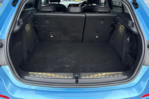 YB69FTT BMW 1 Series 116d Sport 5dr Thumbnail #7