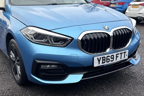 YB69FTT BMW 1 Series 116d Sport 5dr Thumbnail #9