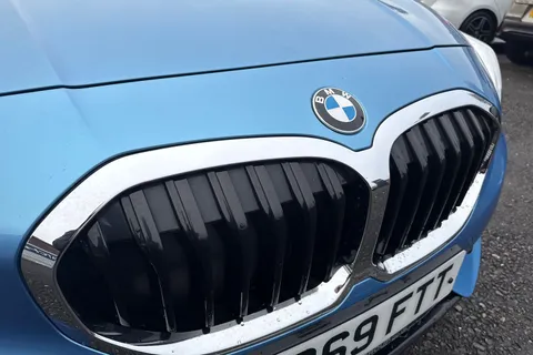 YB69FTT BMW 1 Series 116d Sport 5dr Thumbnail #30