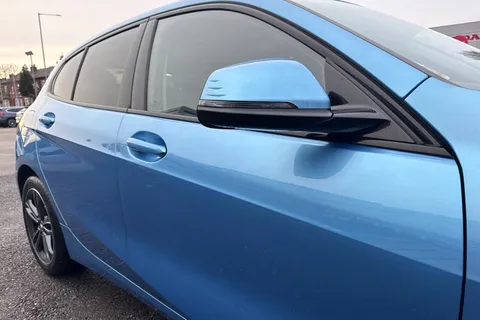 YB69FTT BMW 1 Series 116d Sport 5dr Thumbnail #31