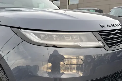 18 of 51 for Land Rover Range Rover Sport 3.0 D300 Dynamic SE 5dr