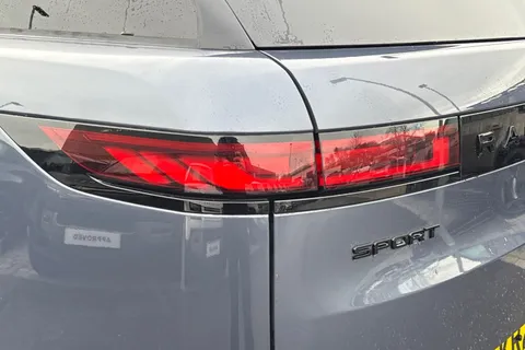 20 of 51 for Land Rover Range Rover Sport 3.0 D300 Dynamic SE 5dr