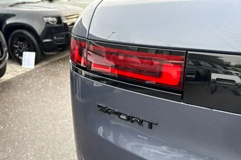 27 of 51 for Land Rover Range Rover Sport 3.0 D300 Dynamic SE 5dr