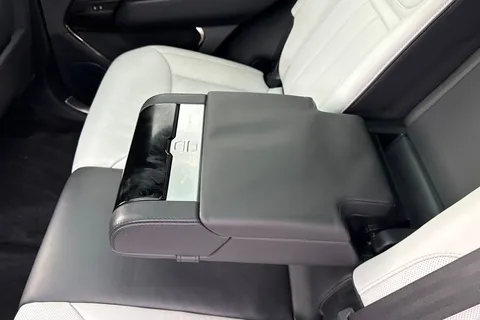 40 of 51 for Land Rover Range Rover Sport 3.0 D300 Dynamic SE 5dr