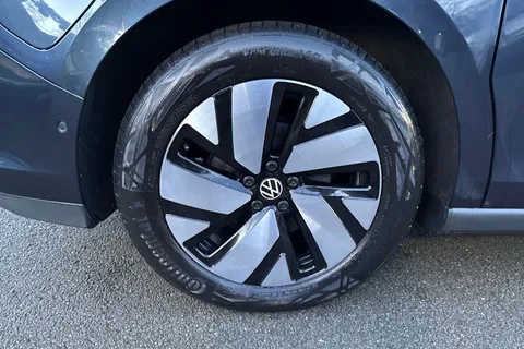 KS23VTM Volkswagen ID. Buzz 150kW Life Pro 77kWh 5dr Auto | Rear Camera | Park Assist Thumbnail #12