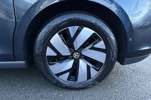 KS23VTM Volkswagen ID. Buzz 150kW Life Pro 77kWh 5dr Auto | Rear Camera | Park Assist Thumbnail #13