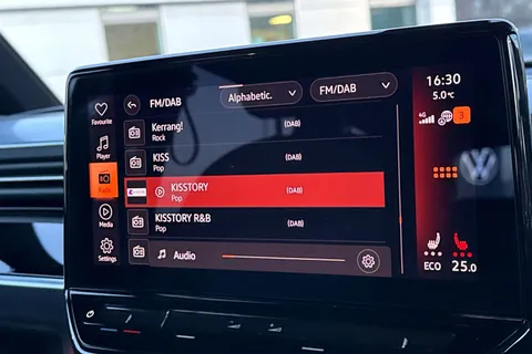 KS23VTM Volkswagen ID. Buzz 150kW Life Pro 77kWh 5dr Auto | Rear Camera | Park Assist Thumbnail #27