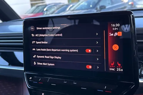 KS23VTM Volkswagen ID. Buzz 150kW Life Pro 77kWh 5dr Auto | Rear Camera | Park Assist Thumbnail #31