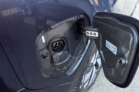 KS23VTM Volkswagen ID. Buzz 150kW Life Pro 77kWh 5dr Auto | Rear Camera | Park Assist Thumbnail #37