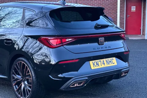 16 of 53 for CUPRA Leon 1.4 eHybrid 12.8kWh VZ2 Design Edition DSG Euro 6 (s/s) 5dr