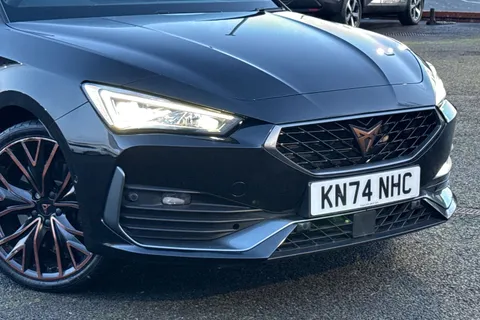 17 of 53 for CUPRA Leon 1.4 eHybrid 12.8kWh VZ2 Design Edition DSG Euro 6 (s/s) 5dr