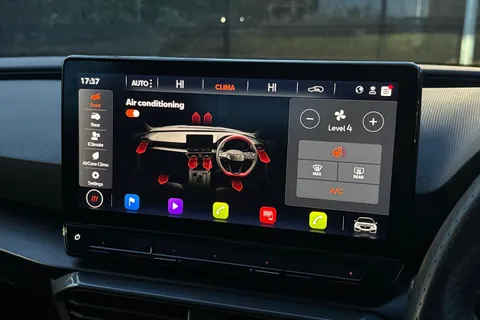 19 of 53 for CUPRA Leon 1.4 eHybrid 12.8kWh VZ2 Design Edition DSG Euro 6 (s/s) 5dr