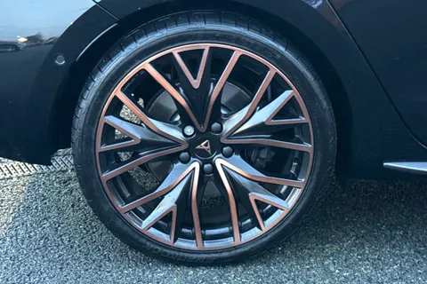 22 of 53 for CUPRA Leon 1.4 eHybrid 12.8kWh VZ2 Design Edition DSG Euro 6 (s/s) 5dr