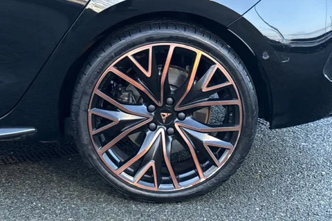 23 of 53 for CUPRA Leon 1.4 eHybrid 12.8kWh VZ2 Design Edition DSG Euro 6 (s/s) 5dr