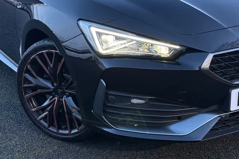 25 of 53 for CUPRA Leon 1.4 eHybrid 12.8kWh VZ2 Design Edition DSG Euro 6 (s/s) 5dr