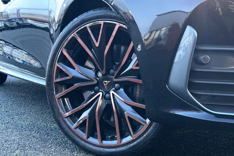 26 of 53 for CUPRA Leon 1.4 eHybrid 12.8kWh VZ2 Design Edition DSG Euro 6 (s/s) 5dr