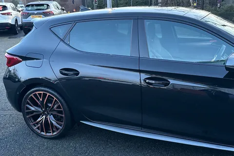 31 of 53 for CUPRA Leon 1.4 eHybrid 12.8kWh VZ2 Design Edition DSG Euro 6 (s/s) 5dr