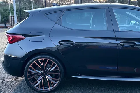 32 of 53 for CUPRA Leon 1.4 eHybrid 12.8kWh VZ2 Design Edition DSG Euro 6 (s/s) 5dr