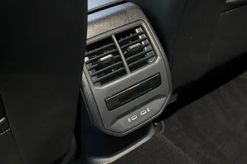 39 of 53 for CUPRA Leon 1.4 eHybrid 12.8kWh VZ2 Design Edition DSG Euro 6 (s/s) 5dr