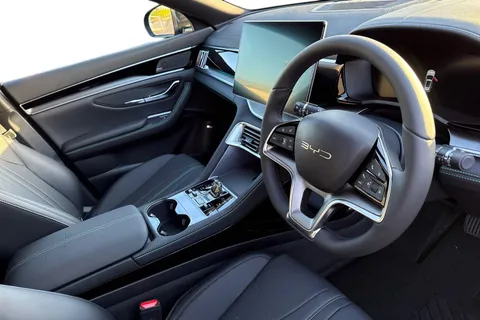  BYD Seal U 1.5 DM-i 18.3kWh Boost CVT Auto Euro 6 (s/s) 5dr Thumbnail #8