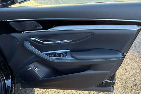  BYD Seal U 1.5 DM-i 18.3kWh Boost CVT Auto Euro 6 (s/s) 5dr Thumbnail #18