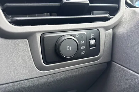 PJ75WBV Volkswagen Transporter T28 Panel Van Commerce Pro SWB 110 PS 2.0 TDI 6sp Manual Thumbnail #24