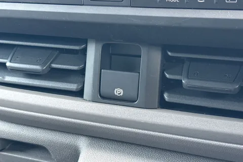 PJ75WBV Volkswagen Transporter T28 Panel Van Commerce Pro SWB 110 PS 2.0 TDI 6sp Manual Thumbnail #30