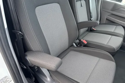 PJ75WBV Volkswagen Transporter T28 Panel Van Commerce Pro SWB 110 PS 2.0 TDI 6sp Manual Thumbnail #35