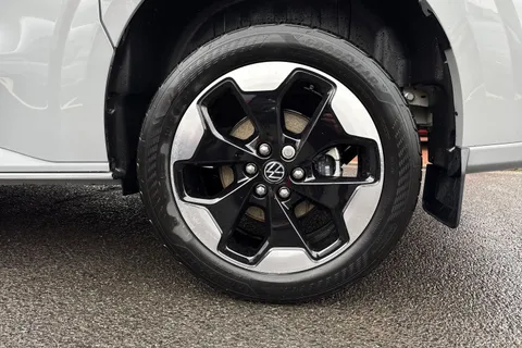 BT75EOV Volkswagen Transporter 2.0 TDI 150 Commerce Pro Van Auto Thumbnail #11