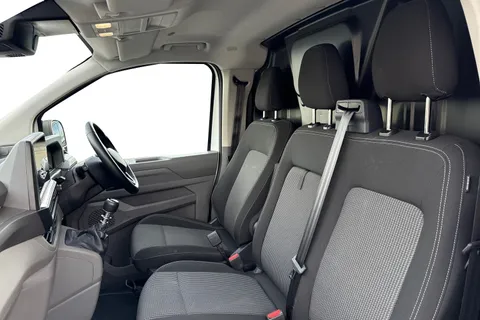 PN25OXZ Volkswagen Transporter T28 Commerce Plus SWB 150 PS 2.0 TDI 6sp Manual Thumbnail #15