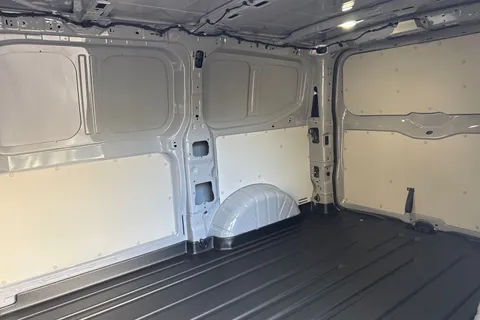 PJ75YDH Volkswagen Transporter T28 Panel Van Commerce Pro SWB 110 PS 2.0 TDI 6sp Manual Thumbnail #18