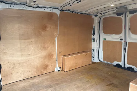 PN25OXZ Volkswagen Transporter T28 Commerce Plus SWB 150 PS 2.0 TDI 6sp Manual Thumbnail #18