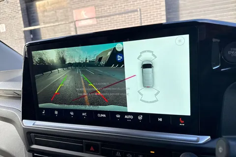 PJ75YDH Volkswagen Transporter T28 Panel Van Commerce Pro SWB 110 PS 2.0 TDI 6sp Manual Thumbnail #33