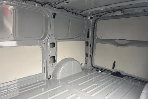 BT75EVL Volkswagen Transporter 2.0 TDI 150 Commerce Pro Van Auto Thumbnail #34