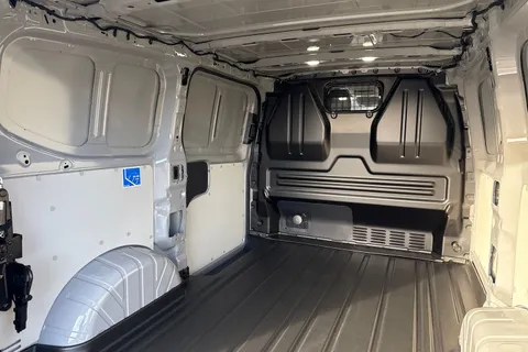 PJ75YDH Volkswagen Transporter T28 Panel Van Commerce Pro SWB 110 PS 2.0 TDI 6sp Manual Thumbnail #40