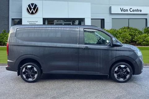 PF75AUV Volkswagen Transporter T30 Panel Van Commerce Pro SWB 170 PS 2.0 TDI 8sp Automatic Thumbnail #3
