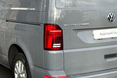 PJ74NXP Volkswagen Transporter T28 Panel van Highline SWB 110 PS 2.0 TDI 5sp Manual Thumbnail #8