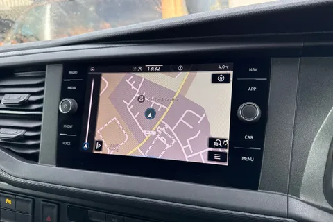 PJ74NXP Volkswagen Transporter T28 Panel van Highline SWB 110 PS 2.0 TDI 5sp Manual Thumbnail #17