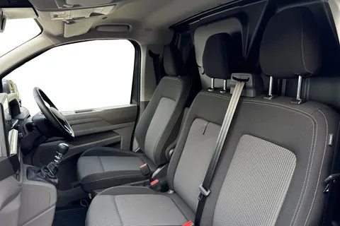 PJ75ELV Volkswagen Transporter T28 Panel Van Commerce Pro SWB 110 PS 2.0 TDI 6sp Manual Thumbnail #15