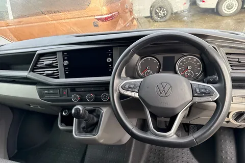 PJ74NXP Volkswagen Transporter T28 Panel van Highline SWB 110 PS 2.0 TDI 5sp Manual Thumbnail #18