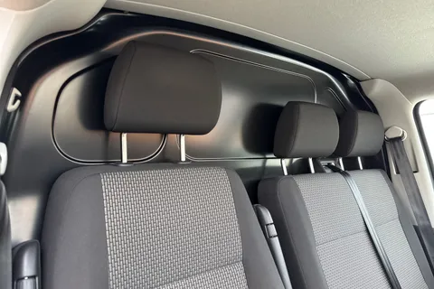 PJ74NXP Volkswagen Transporter T28 Panel van Highline SWB 110 PS 2.0 TDI 5sp Manual Thumbnail #24