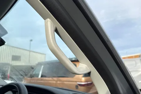 PJ74NXP Volkswagen Transporter T28 Panel van Highline SWB 110 PS 2.0 TDI 5sp Manual Thumbnail #26