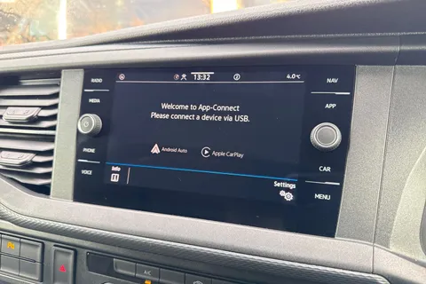 PJ74NXP Volkswagen Transporter T28 Panel van Highline SWB 110 PS 2.0 TDI 5sp Manual Thumbnail #33