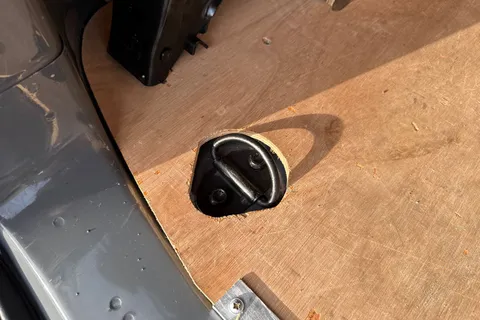 PJ74NXP Volkswagen Transporter T28 Panel van Highline SWB 110 PS 2.0 TDI 5sp Manual Thumbnail #37