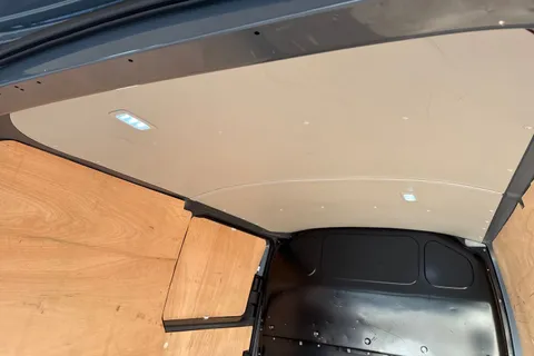 PJ74NXP Volkswagen Transporter T28 Panel van Highline SWB 110 PS 2.0 TDI 5sp Manual Thumbnail #38