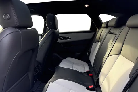  Land Rover Range Rover Velar 2.0 D200 MHEV Dynamic SE Auto 4WD Euro 6 (s/s) 5dr Thumbnail #4